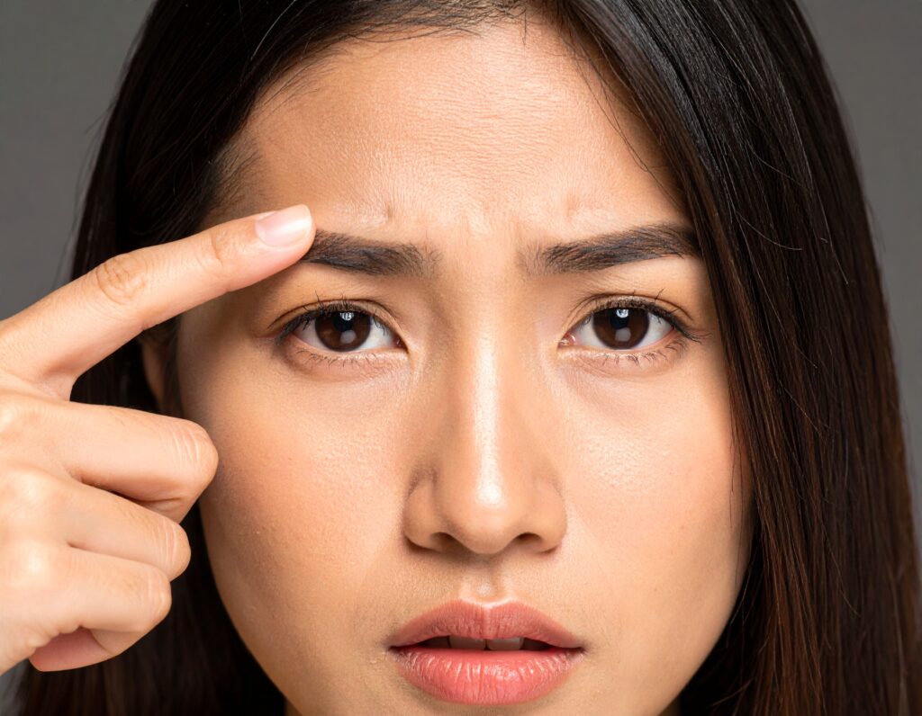 眉ワックスが痛い理由と痛みを軽減する7つの方法｜初心者でも安心の対策法